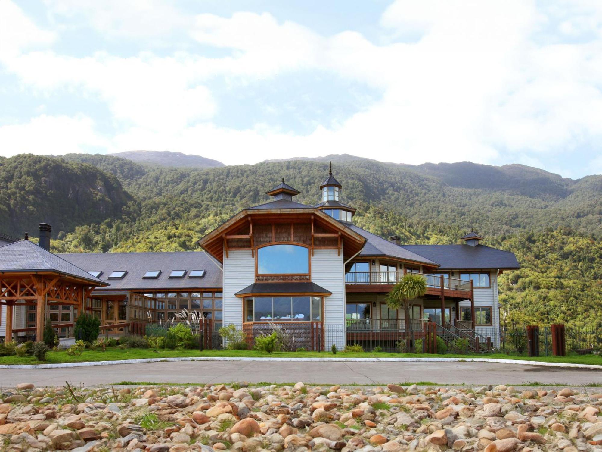 Loberias Del Sur Hotel Puerto Chacabuco Ngoại thất bức ảnh