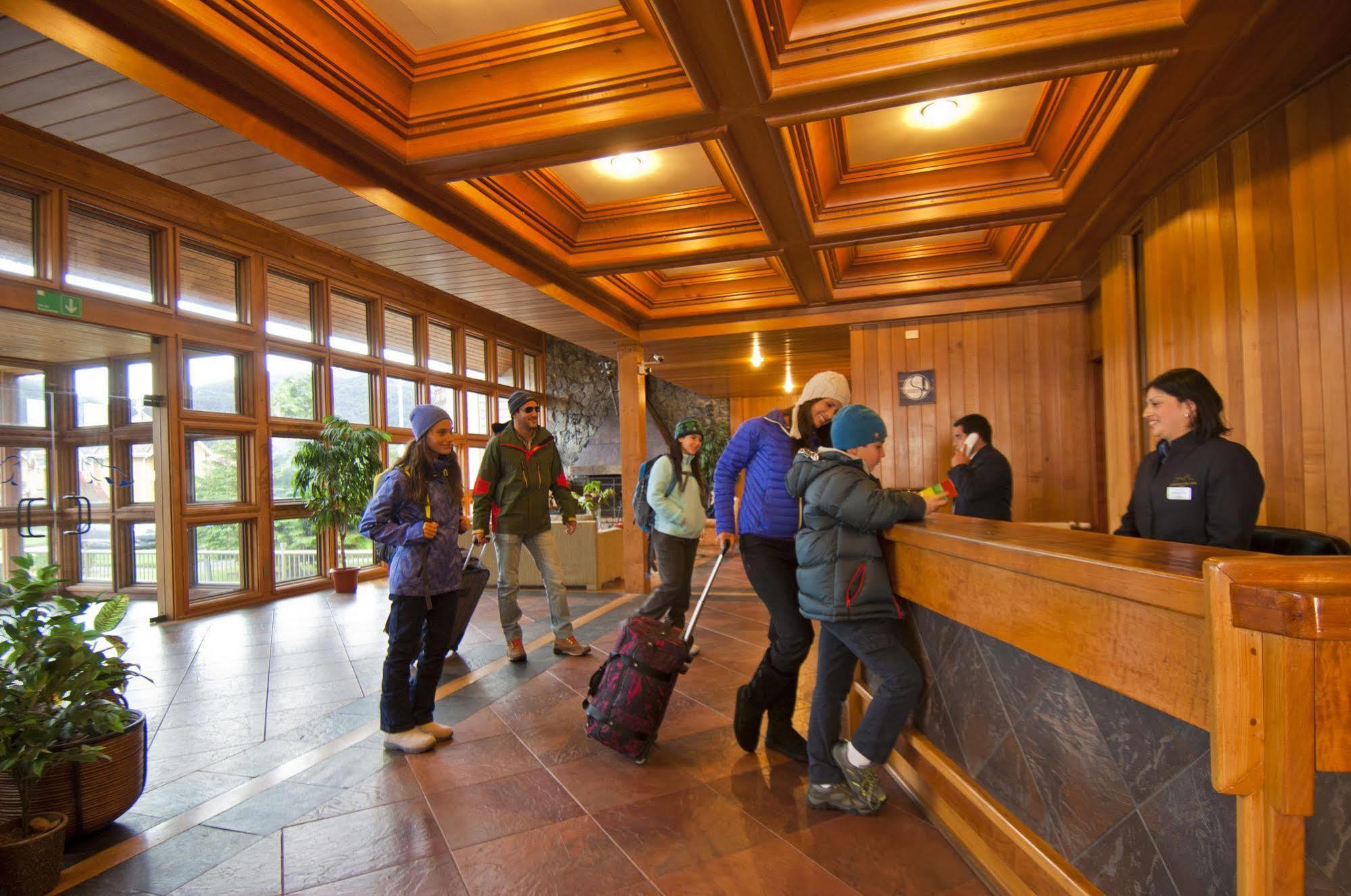 Loberias Del Sur Hotel Puerto Chacabuco Ngoại thất bức ảnh